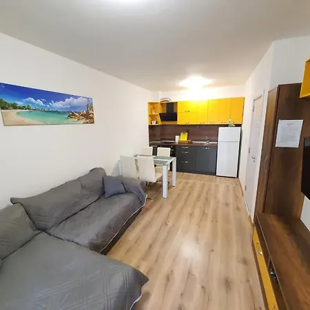 Star - звезден плаж Апартаменты Приморско